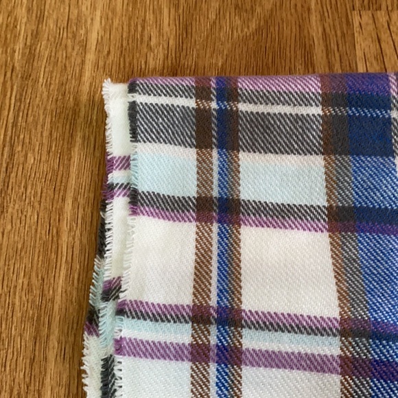 Lands end scarf - Picture 4 of 5